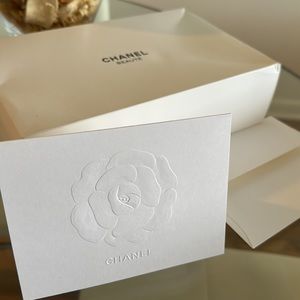 Chanel paper box